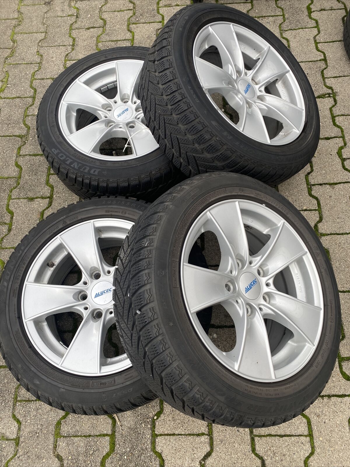 BMW E90 E91 E92 Alufelgen DUNLOP 205 55 R16 91H WINTERREIFEN RSC ALUTEC KBA47013