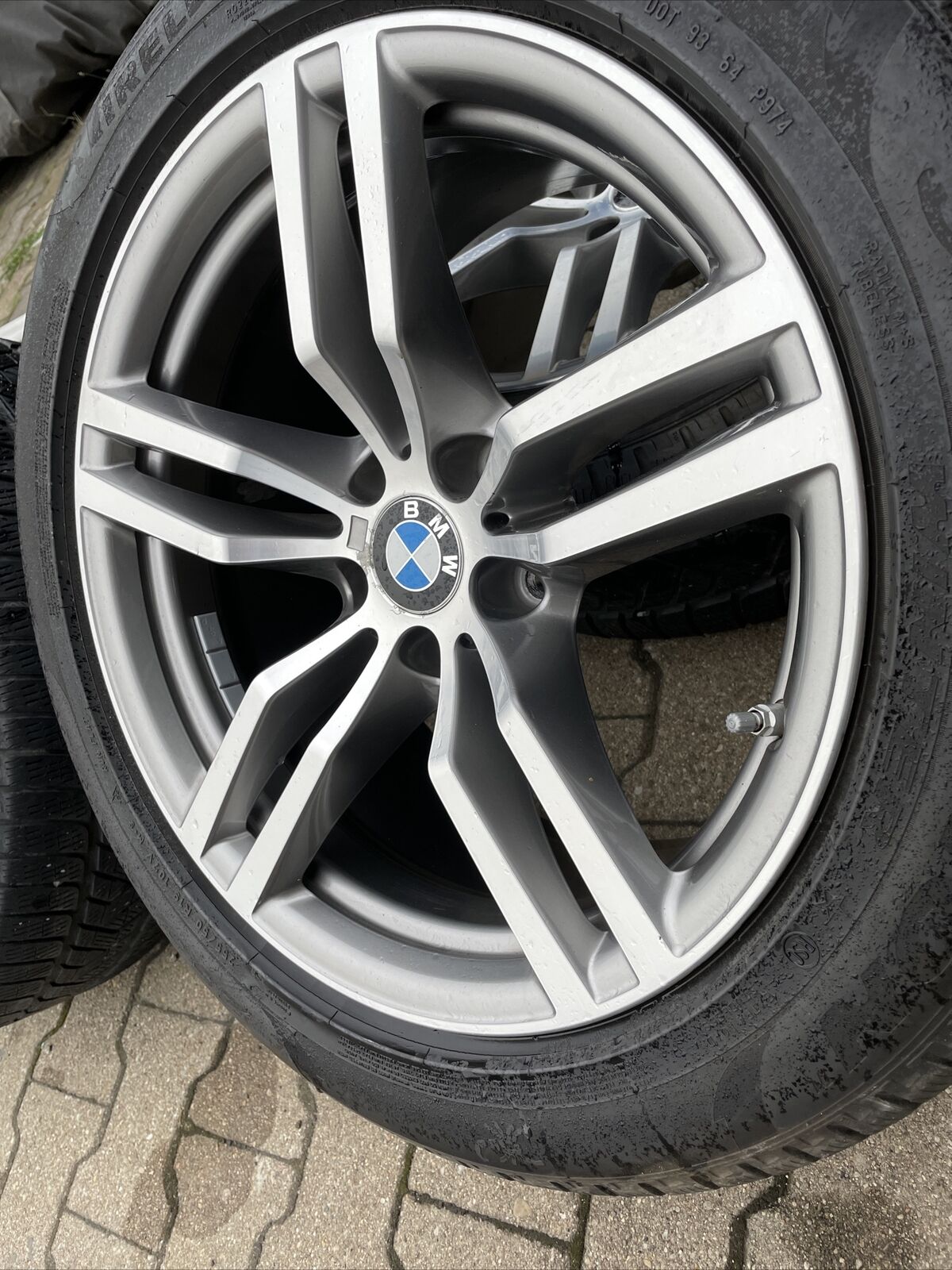 BMW X6 F16 ALUFELGEN M623 TN 7850070 & 7849629 WINTERREIFEN PIRELLI RUNFLAT RDCI