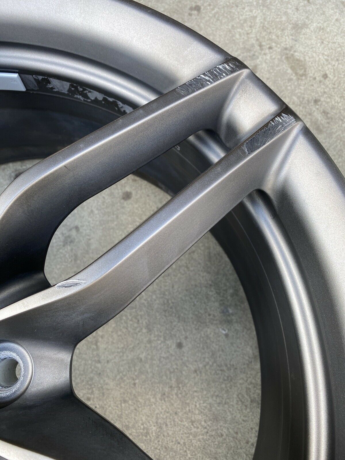 1x ORIGINAL FERRARI FF 8.5J x 20 ALUFELGE 272381 VORNE GESCHMIEDET LACKIERT