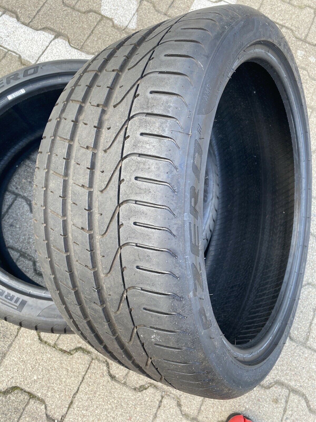 2x SOMMERREIFEN ASTON MARTIN PIRELLI P ZERO AM8 VORNE 255 35 ZR19 96Y