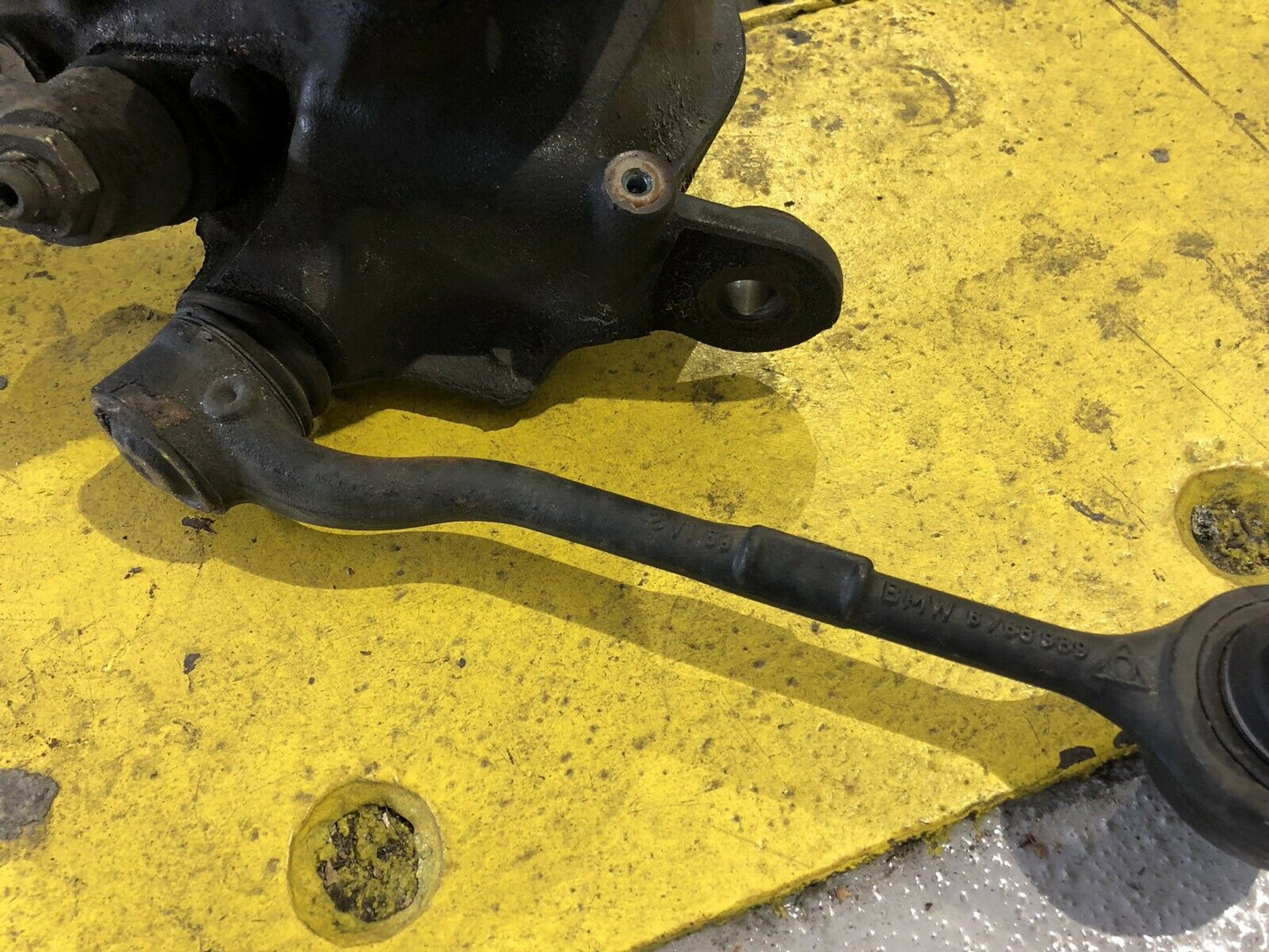 ORIGINAL BMW X1 E84 Achsschenkel VR. ALLRAD 6788700 Querlenker RADNABE RADTRÄGER