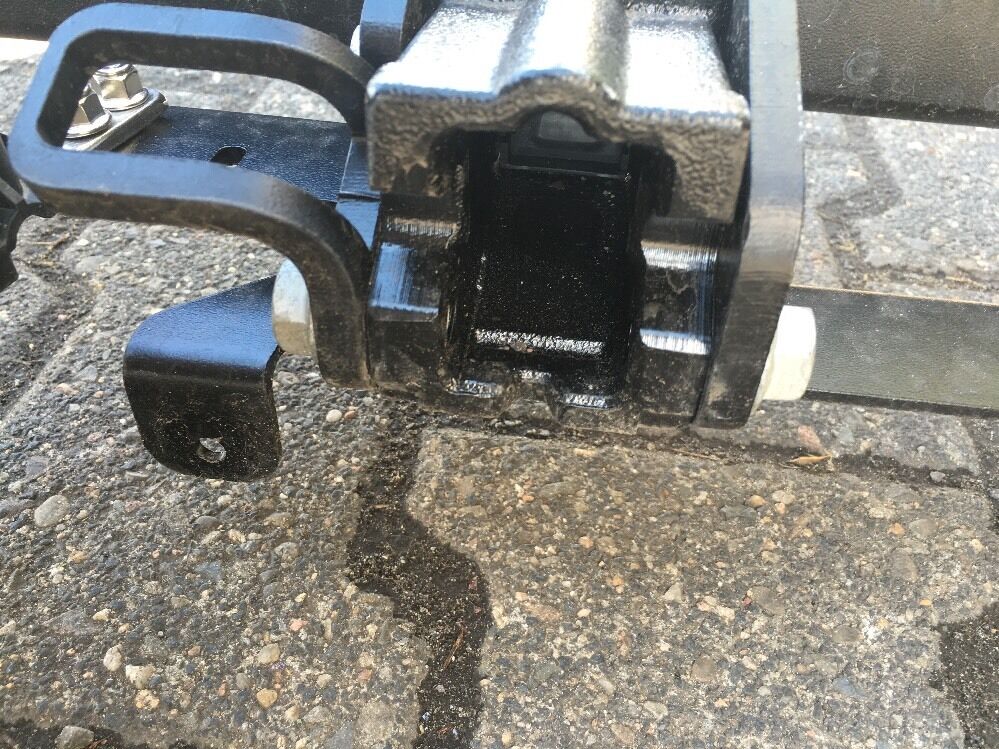 BMW 2er F45 Active Tour Heckträgervorbereitung Fahrradträger Querträger 6867319