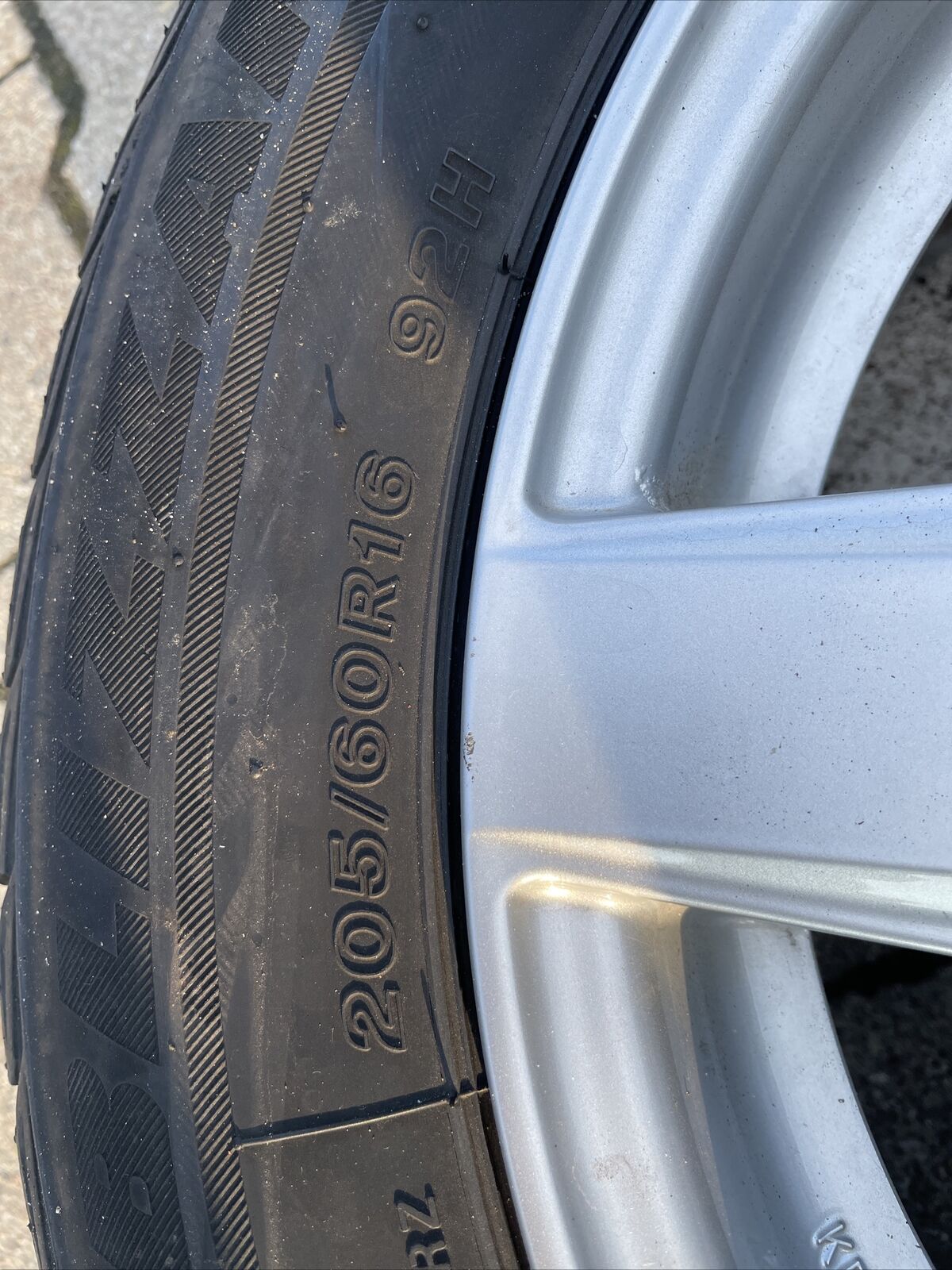 BMW F30 F31 DEZENT Alufelgen WINTERREIFEN 205 60 R16 92H KBA 49257 ET31