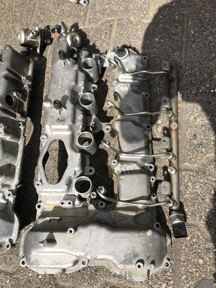 BMW F10 F11 F01 X5 Zylinderkopfhaube 7566286 N63 B44 550i 650i Einspritzleiste