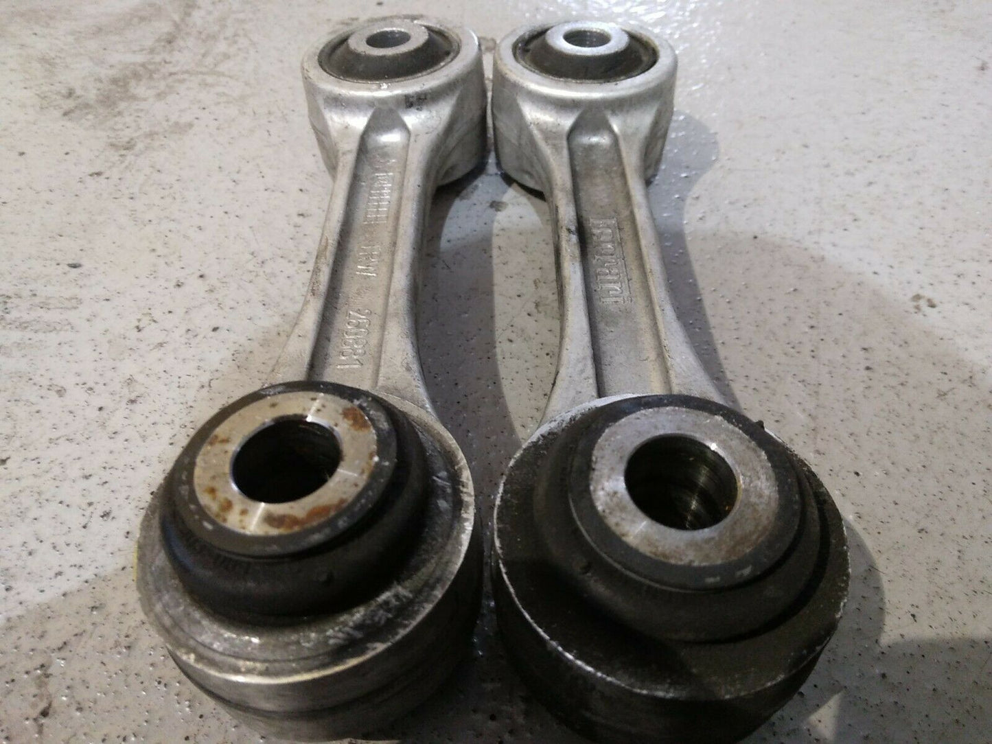 Ferrari 458 Italia FF California F12 Koppelstange Hinten 260881 Pendelstütze