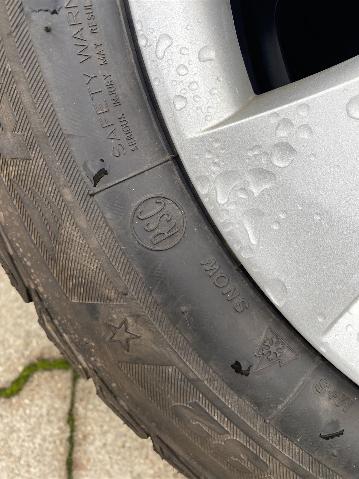 BMW F30 F31 BRIDGESTONE RSC Winterreifen 205 60 R16 92H m RDCI RADKAPPEN 6786353