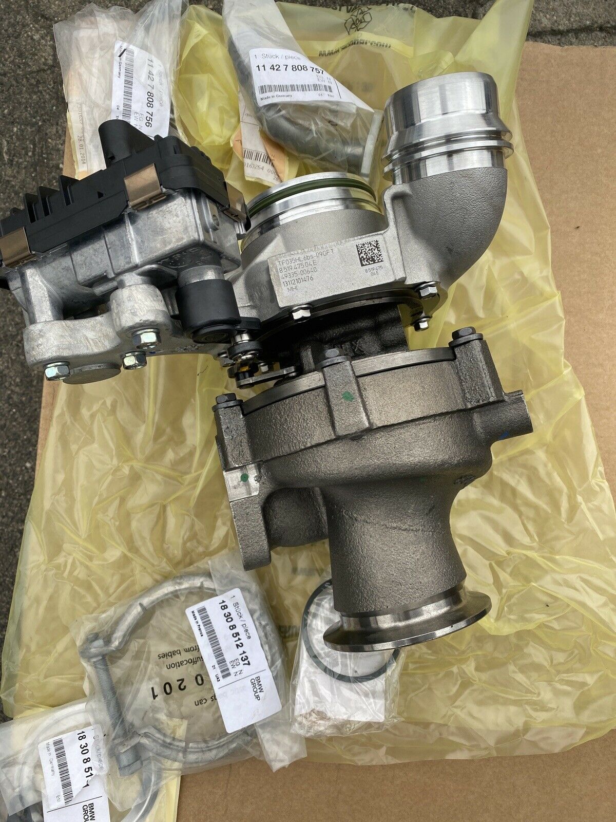 ORIG BMW NEUER F20 F21 F30 F31 F32 F34 X3 F25 E90 LCI F10 F11 TURBOLADER 8519476