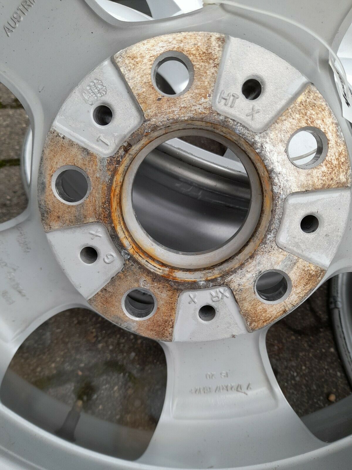 4x Original BMW E60 E61 LCI Alufelgen 6776776 Sternspeiche Styling 138 ET20