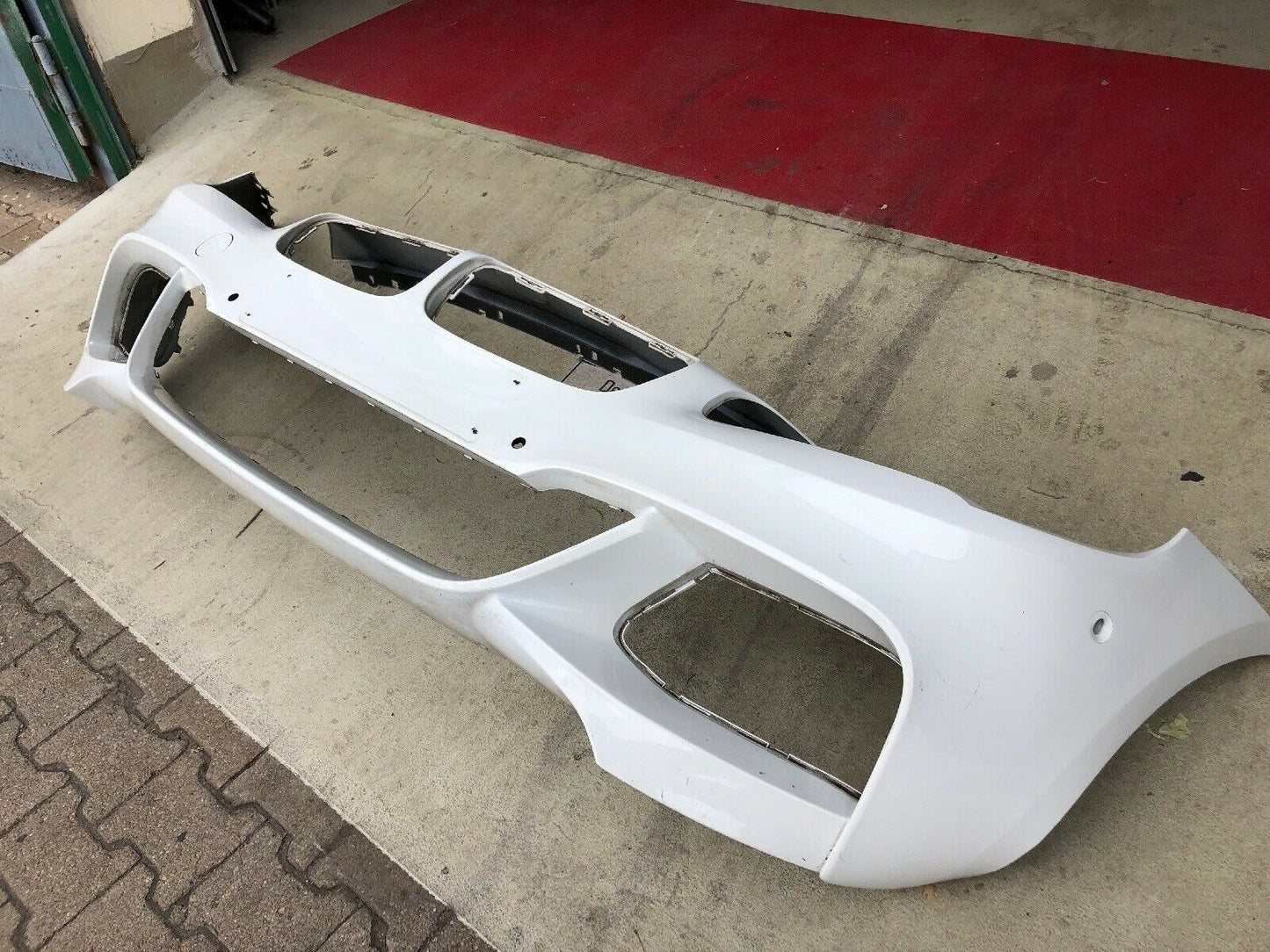 ORIGINAL BMW F45 F46 Active Gran Tourer M SPORT PAKET Stoßstange mit PDC 8057878