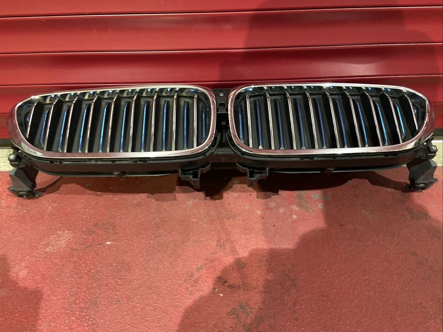 BMW G30 G31 KLAPPENSTEUERUNG HYBRID M Ziergitter Nieren BLAUE SPEICHEN 7497280