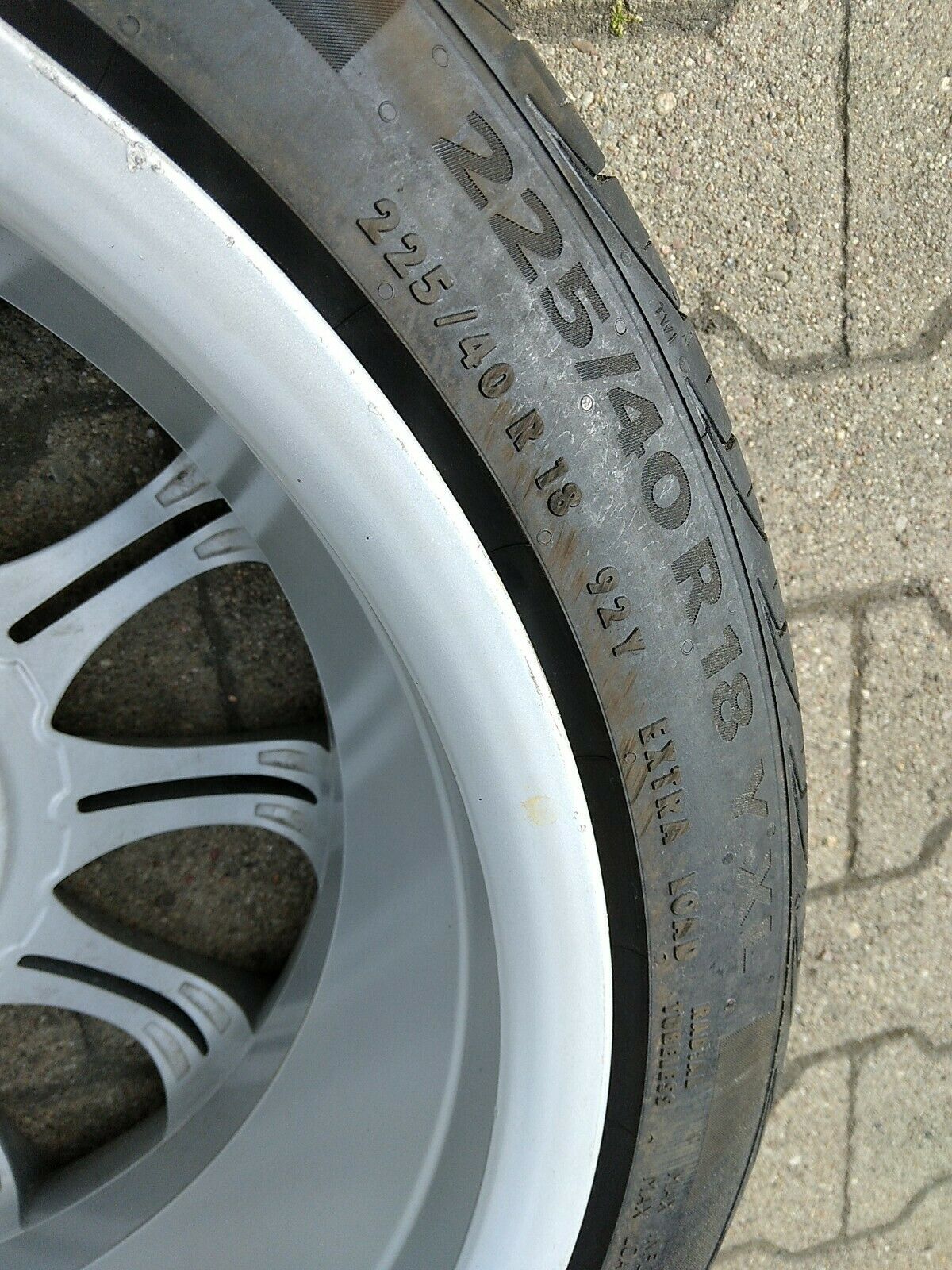 1x BMW Z4 E85 E46 M135 Alufelge 8J 7896470 Sommerreifen Continental 225 40 R18