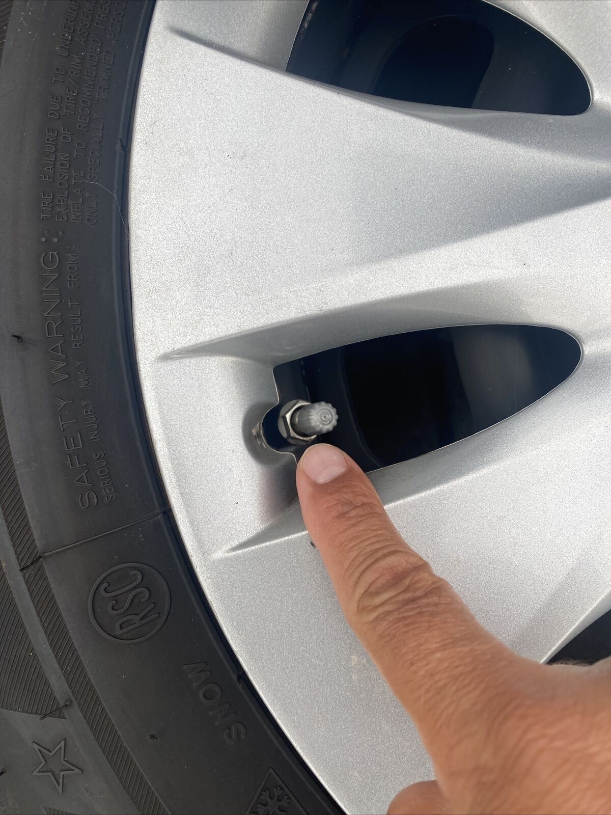 BMW F30 F31 Bridgestone RSC Winterreifen RDCI SENSOREN 205 60 R16 92H RADKAPPEN
