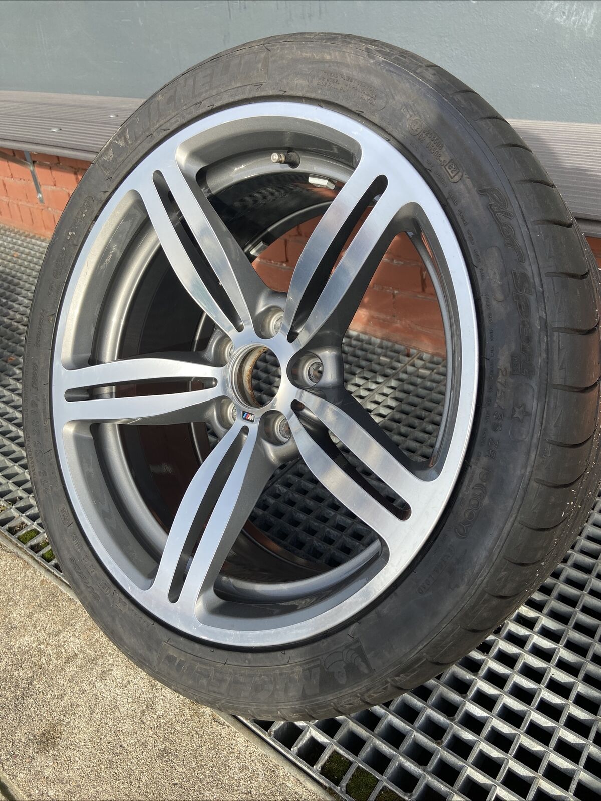 1x SELTENE ORIGINAL BMW E61 E60 M5 M167 ALUFELGE FÜR HINTERACHSE 9J 2283251 IS17