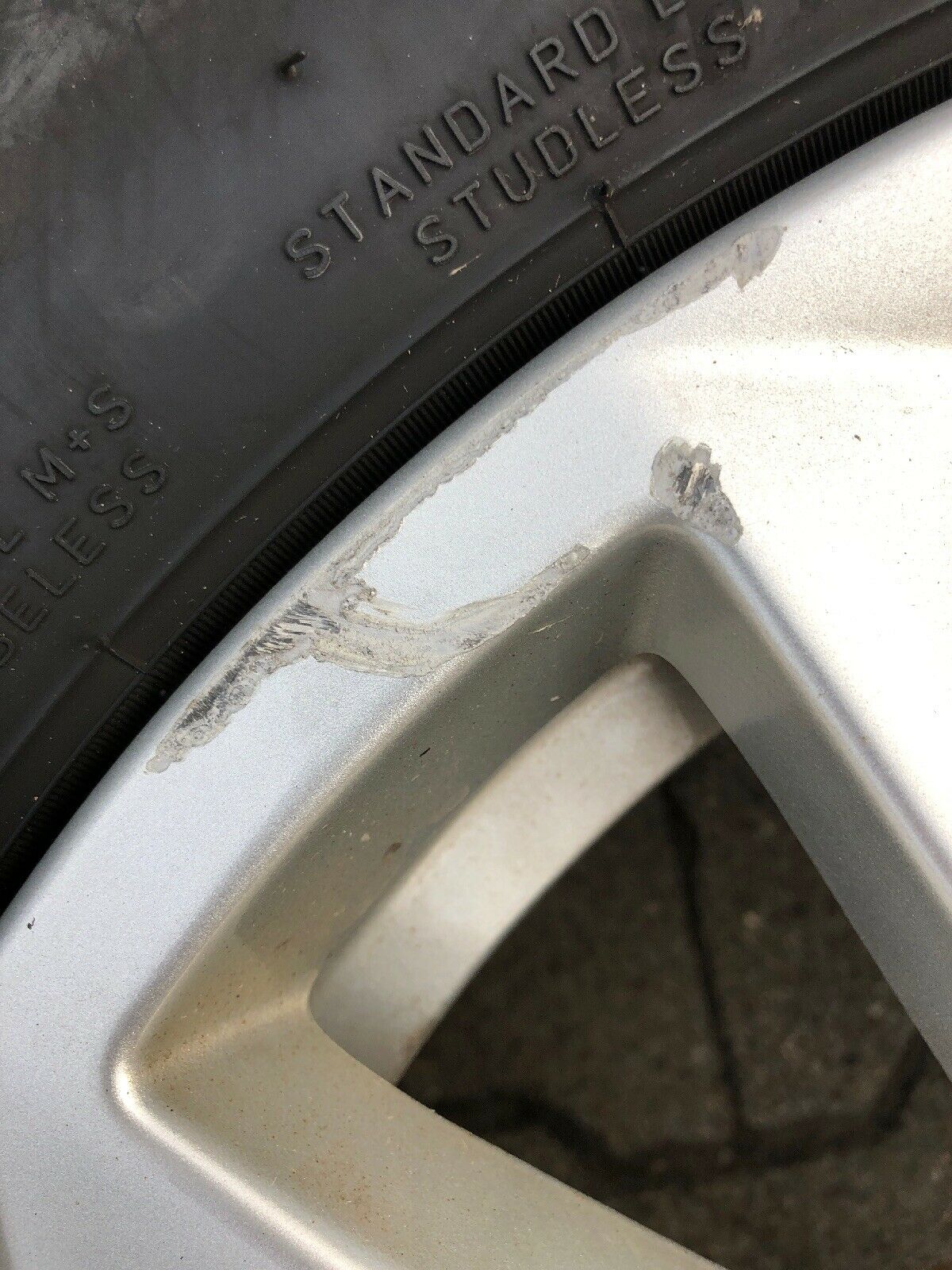 BMW F10 F11 F06 F12 V Speiche 236 Alufelgen Winterreifen 225 55 R17 97H PIRELLI