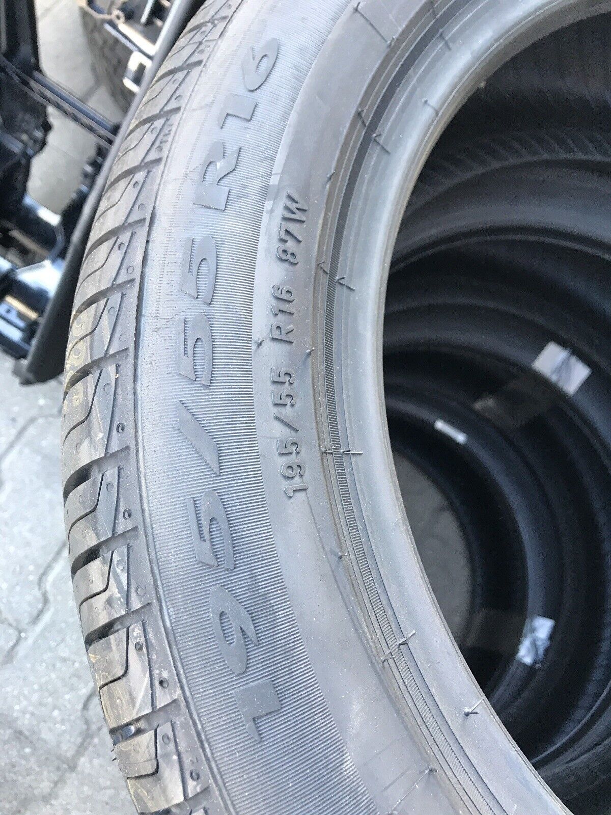 4x NEUE BMW MINI Sommerreifen PIRELLI CINTURATO P1 RSC RUNFLAT 195 55 R16 87W