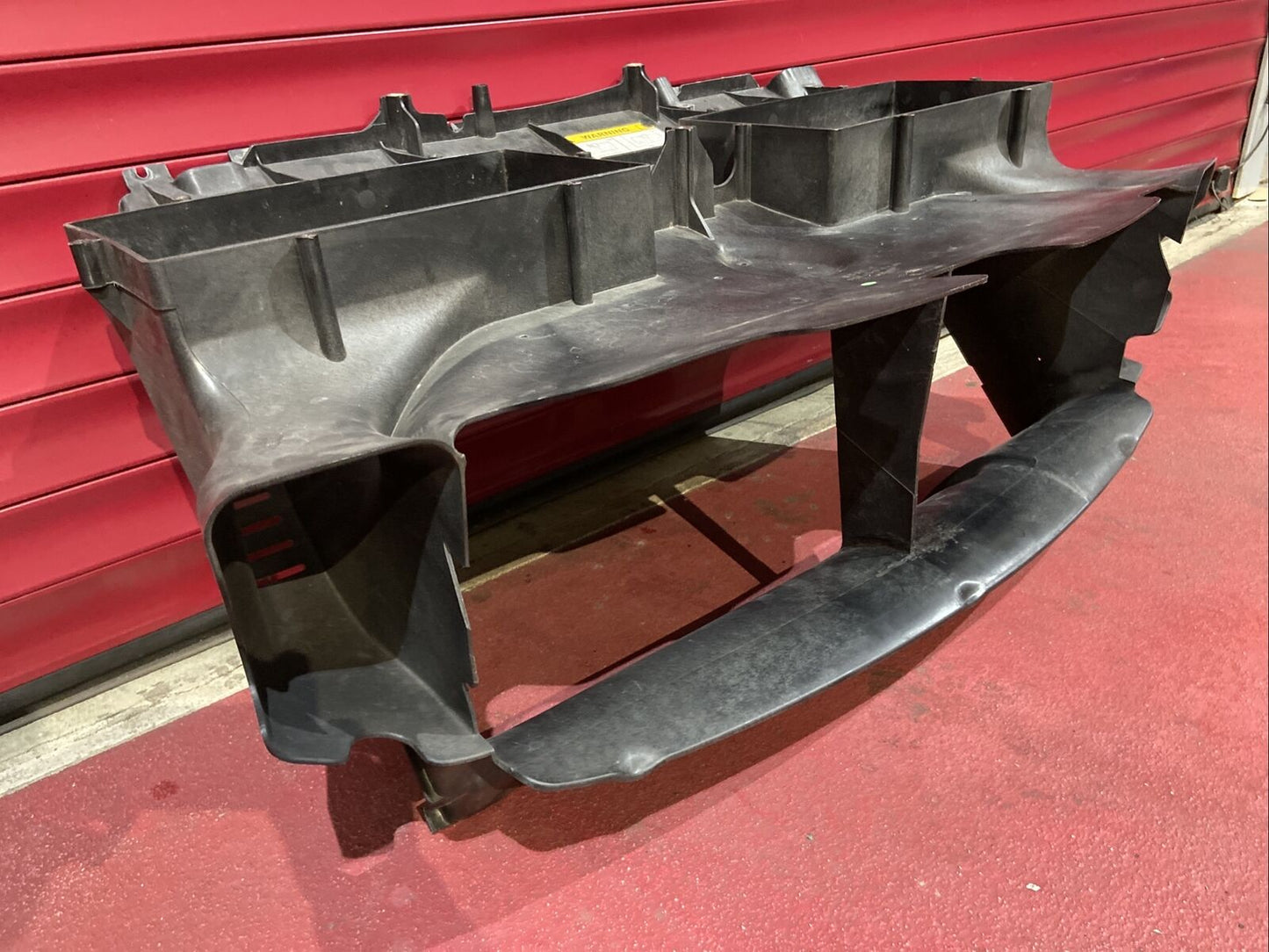 FERRARI CALIFORNIA T AIR INTAKE DUCT 310806 LUFTANSAUGKANAL KÜHLERVERKLEIDUNG