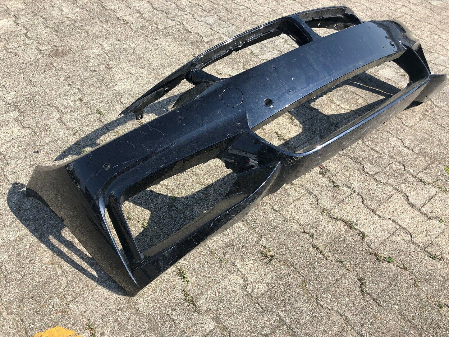 ORIG. BMW F32 F33 F36 M PAKET Stoßstange mit PDC + Parkassistent OHNE SWR LÖCHER