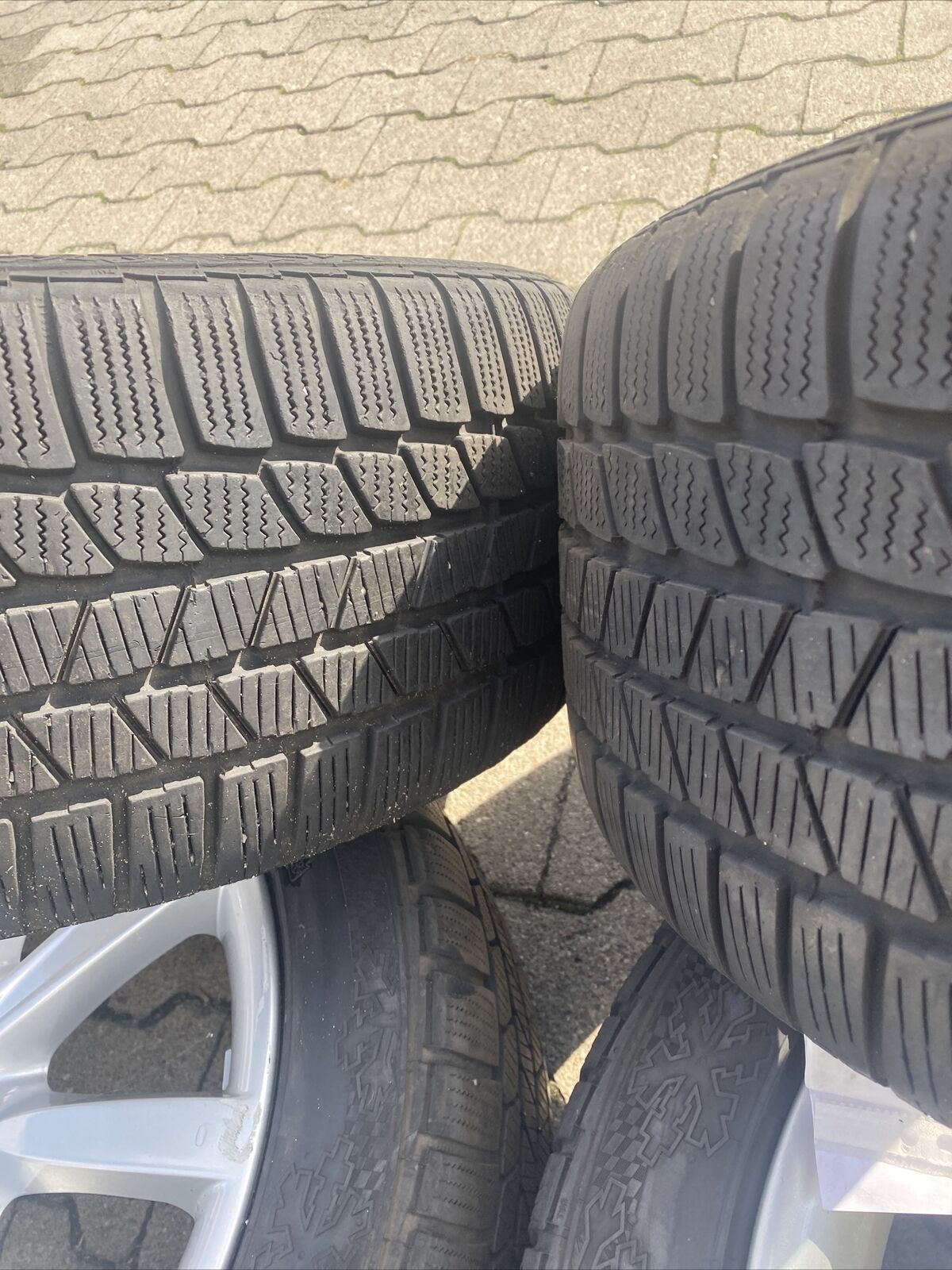 BMW F10 F11 F12 F06 Styling 365 Alufelgen 245 45 R18 100V Winterreifen 6794688