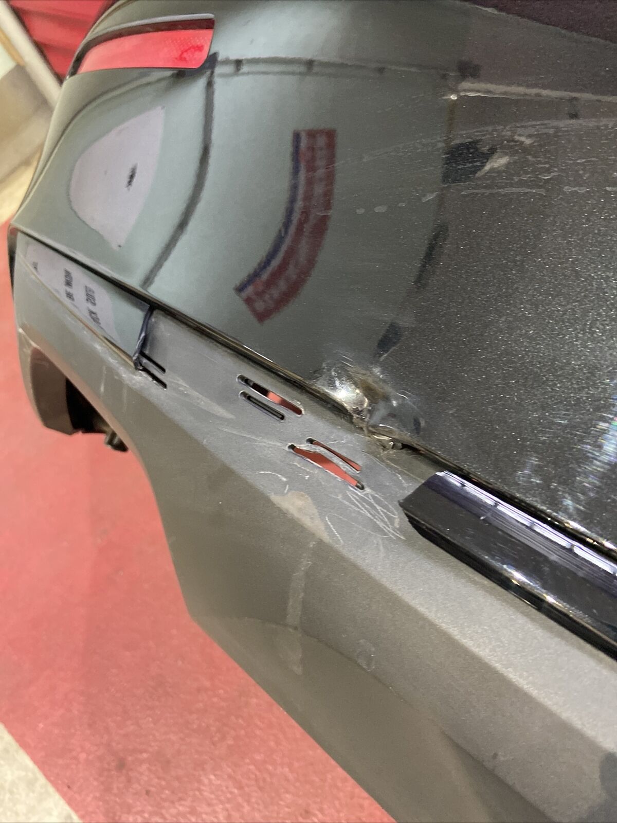BMW G30 LCI Stoßstange hinten 9498613 inkl 3x Führung links rechts mitte