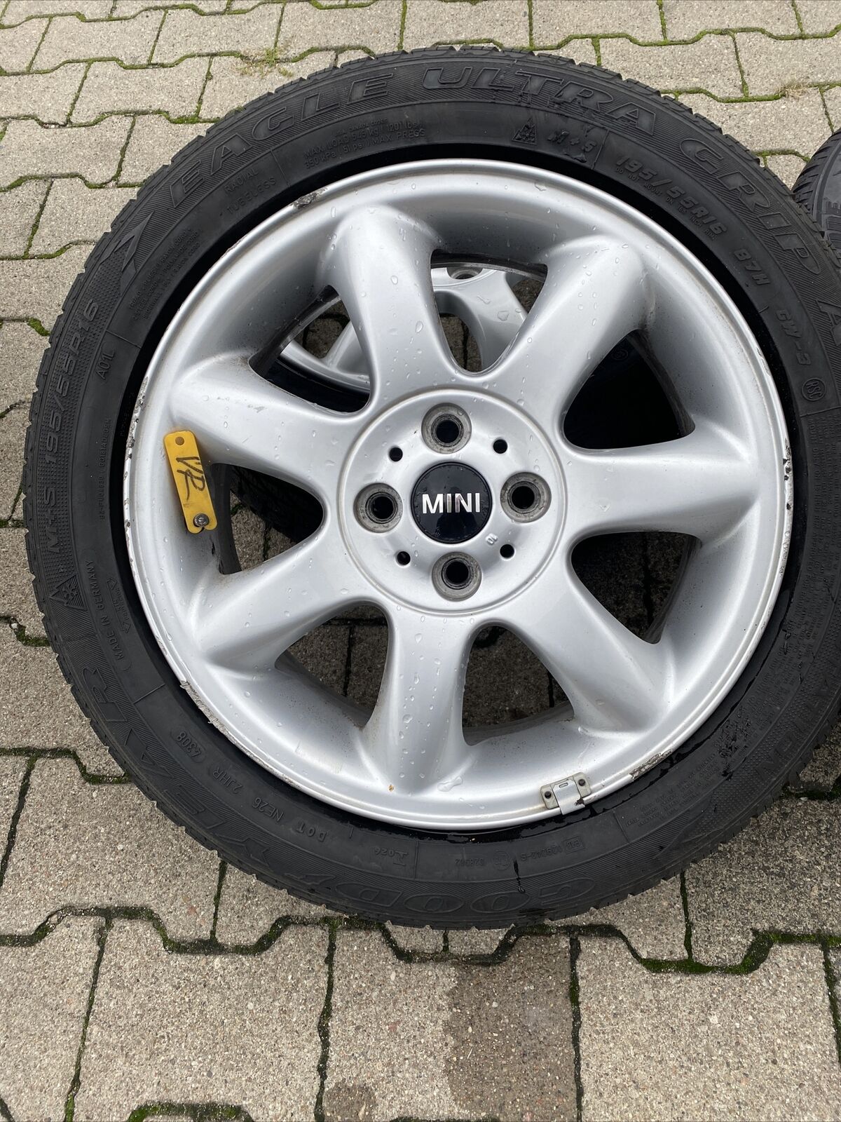 MINI COOPER R56 R50 ALUFELGEN Spoke 94 WINTERREIFEN RSC 195 55 R16 87H 6775684