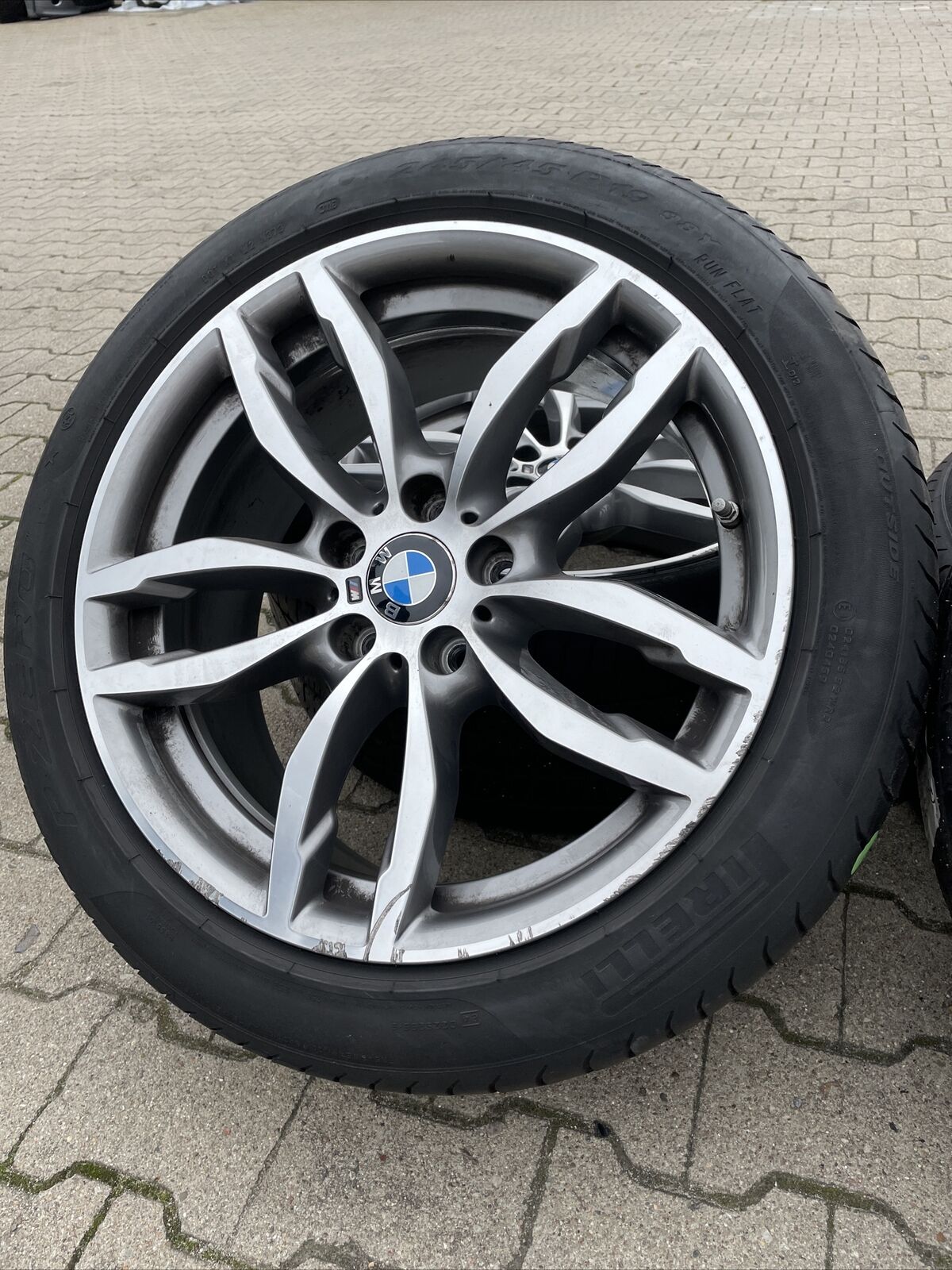 BMW X3 F25 X4 F26 M PAKET M622 ALUFELGEN SOMMERREIFEN 245 & 275 PIRELLI 7849661