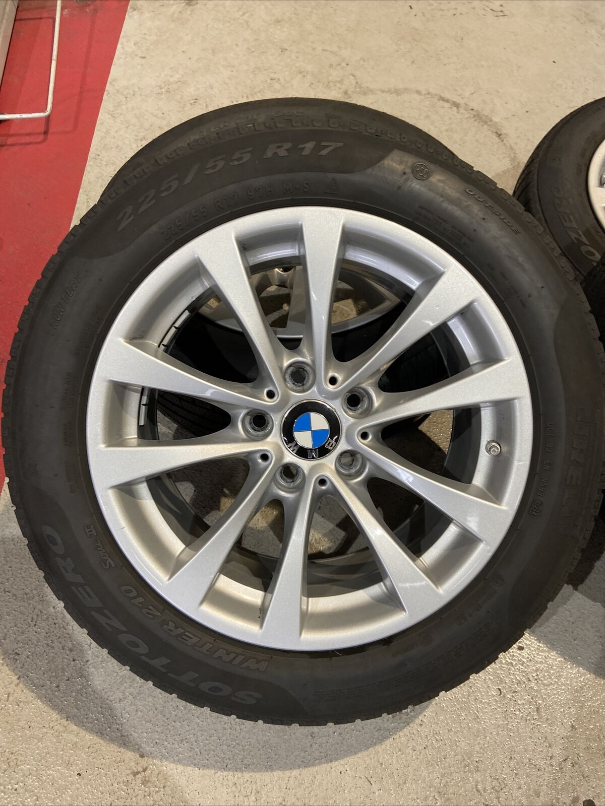 BMW F34 GT Alufelgen RDCI 395 RSC WINTERREIFEN PIRELLI 225 55 R17 97H 6859025