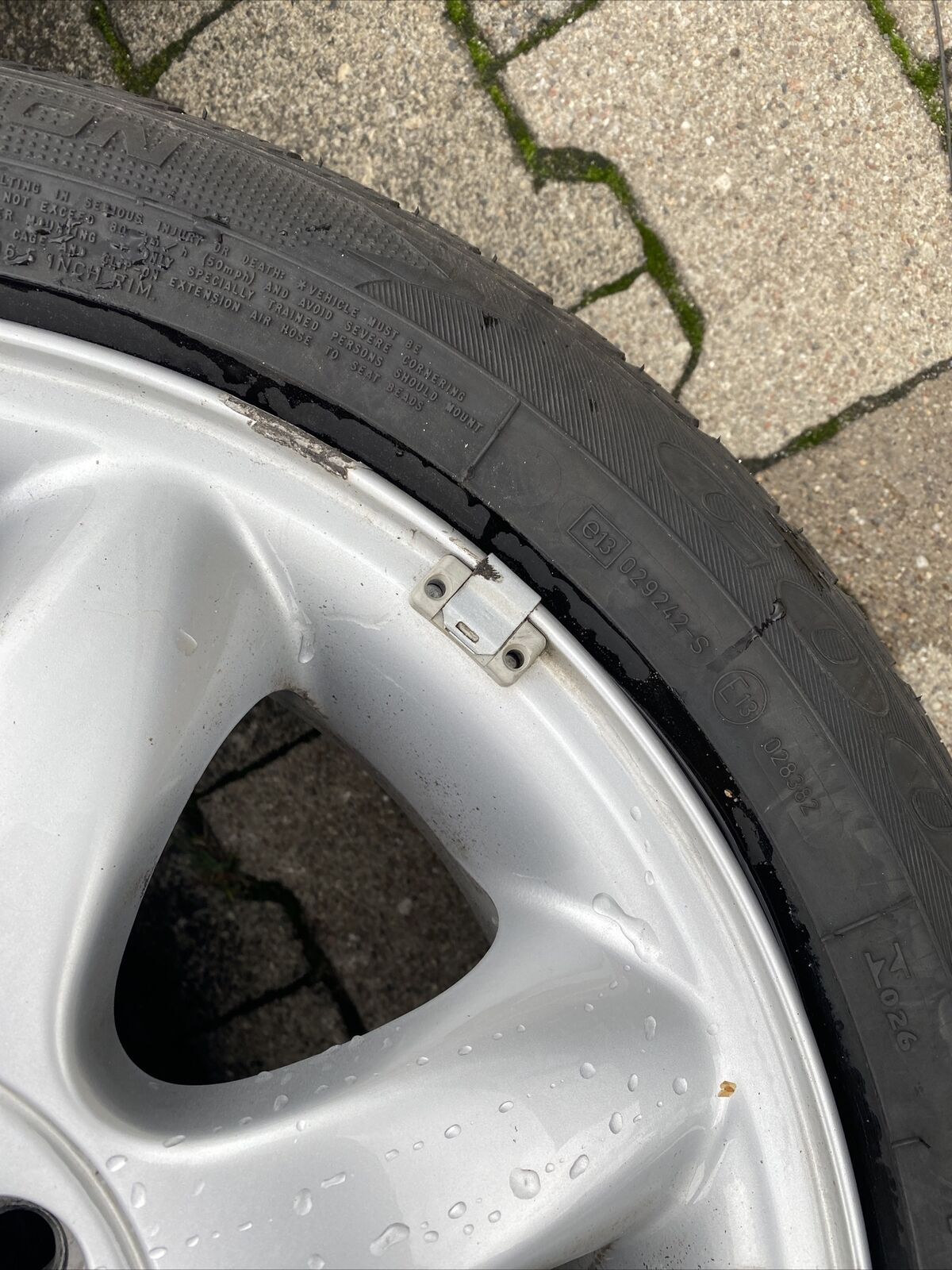MINI COOPER R56 R50 ALUFELGEN Spoke 94 WINTERREIFEN RSC 195 55 R16 87H 6775684