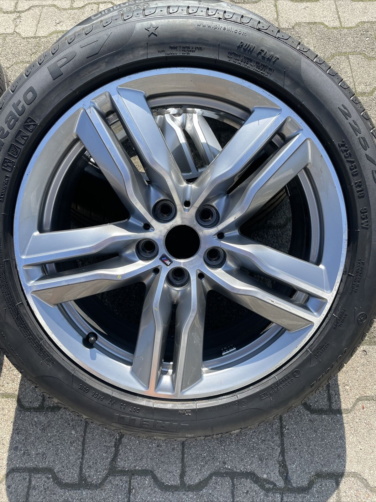 BMW X1 F48 X2 F39 Alufelgen STYLING M570 SOMMERREIFEN RSC 225 50 R18 95W 7850456