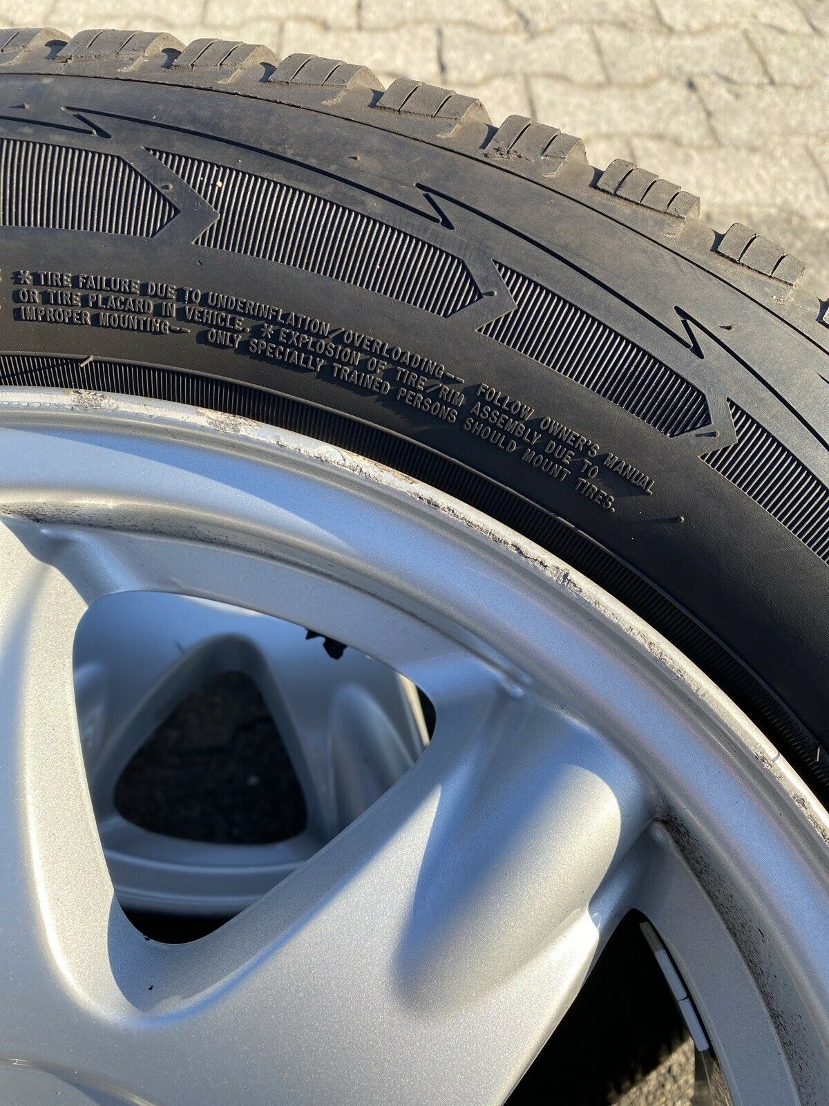 MINI COOPER R56 R50 Alufelgen Delta SPOKE 96 SOMMERREIFEN 175 65 R15 84H 6768972