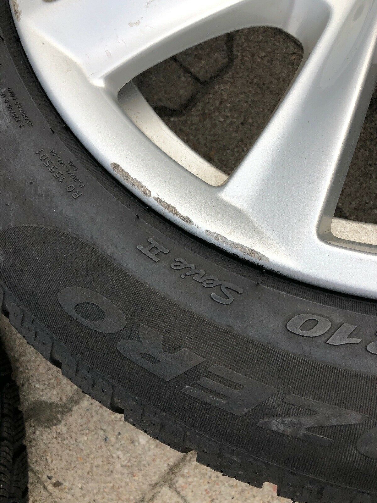 BMW F10 F11 F06 F12 V Speiche 236 Alufelgen Winterreifen 225 55 R17 97H PIRELLI