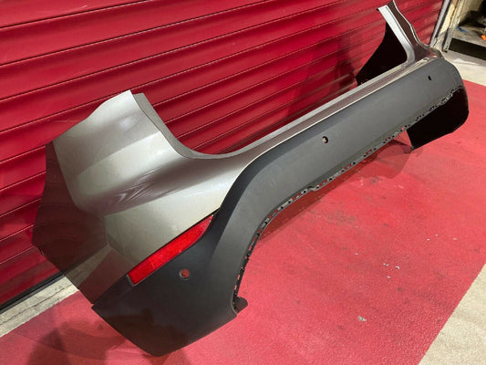 BMW X1 F48 NEUESTE MODELL Stoßstange 7355260 MITTE 7355271 mit PDC