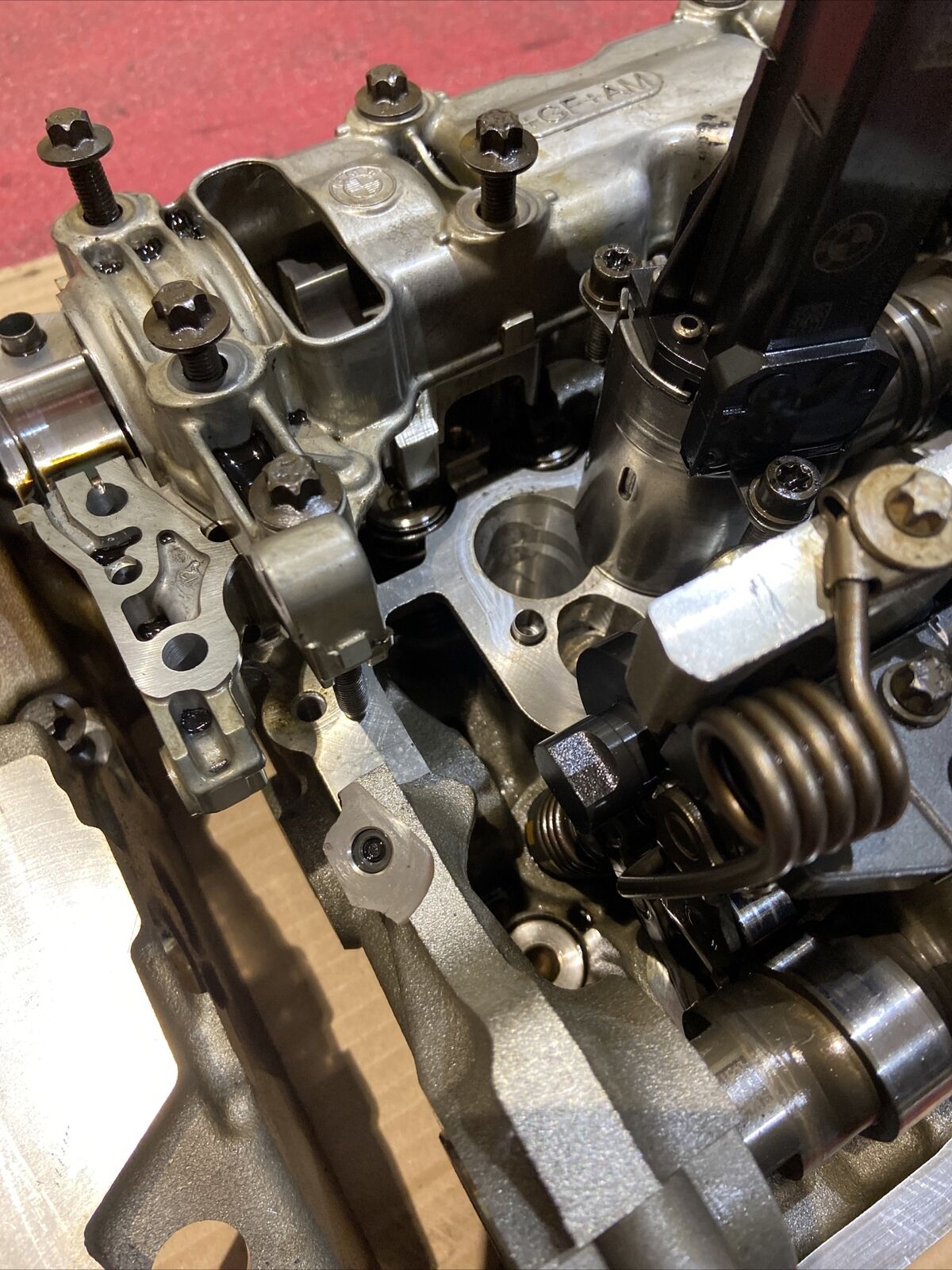 BMW F20 F22 M2 X3 F25 F30 X5 E70 F15 E82 E90 Zylinderkopf m VENTILE 7624429 N55