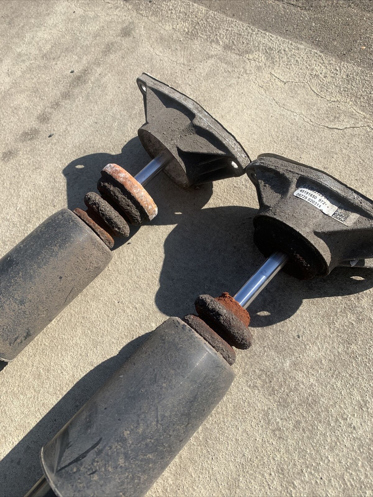 ORIGINAL BMW F31 Stoßdämpfer Federbein Hinterachse 6791570 Links  Rechts