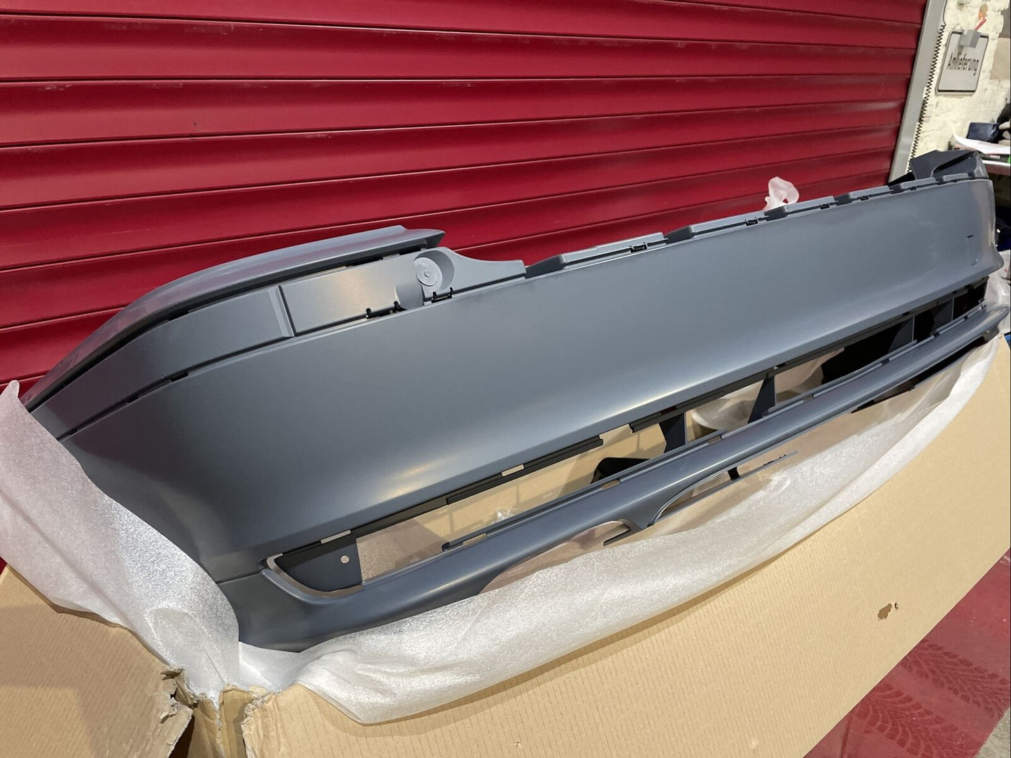 NEUE ORIGINAL BMW E46 TOURING Stoßstange 5112 7012771 grundiert ab Werk