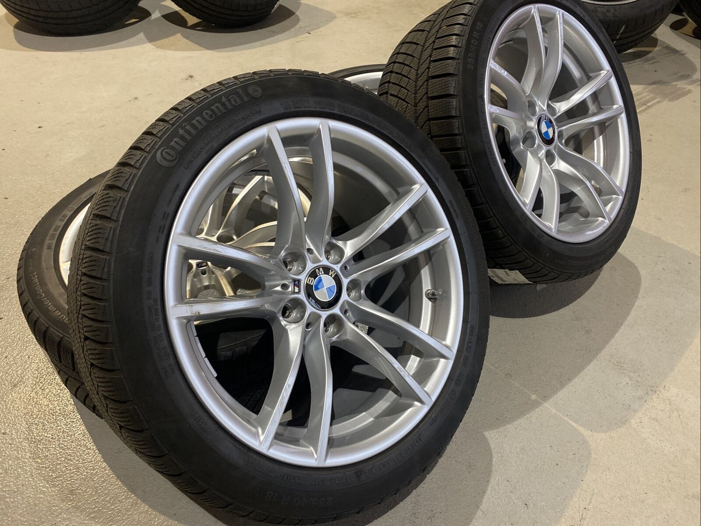 BMW F80 M3 F82 M4 F87 M2 Alufelgen M640 WINTERREIFEN 2284905 CONTINENTAL 2284906