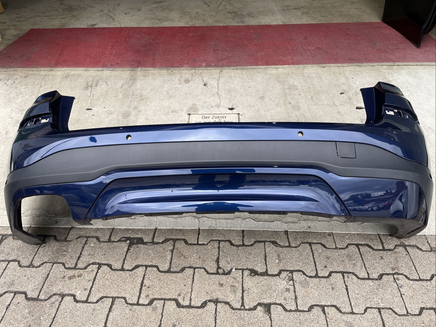 ORIGINAL BMW X3 F25 LCI FACELIFT Stoßstange mit PDC Loch Diffusor 7392992