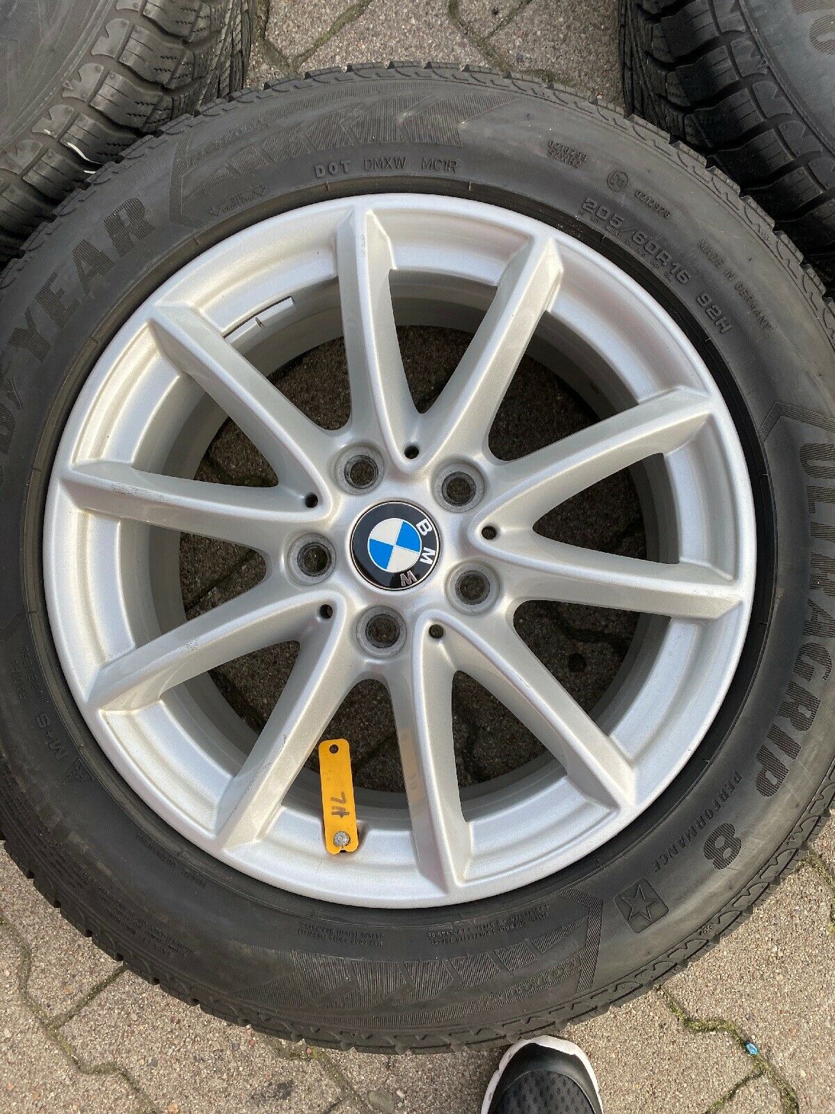 BMW F45 F46 Alufelgen Styling 471 WINTERREIFEN 205 60 R16 92V RSC RDCI 6855080