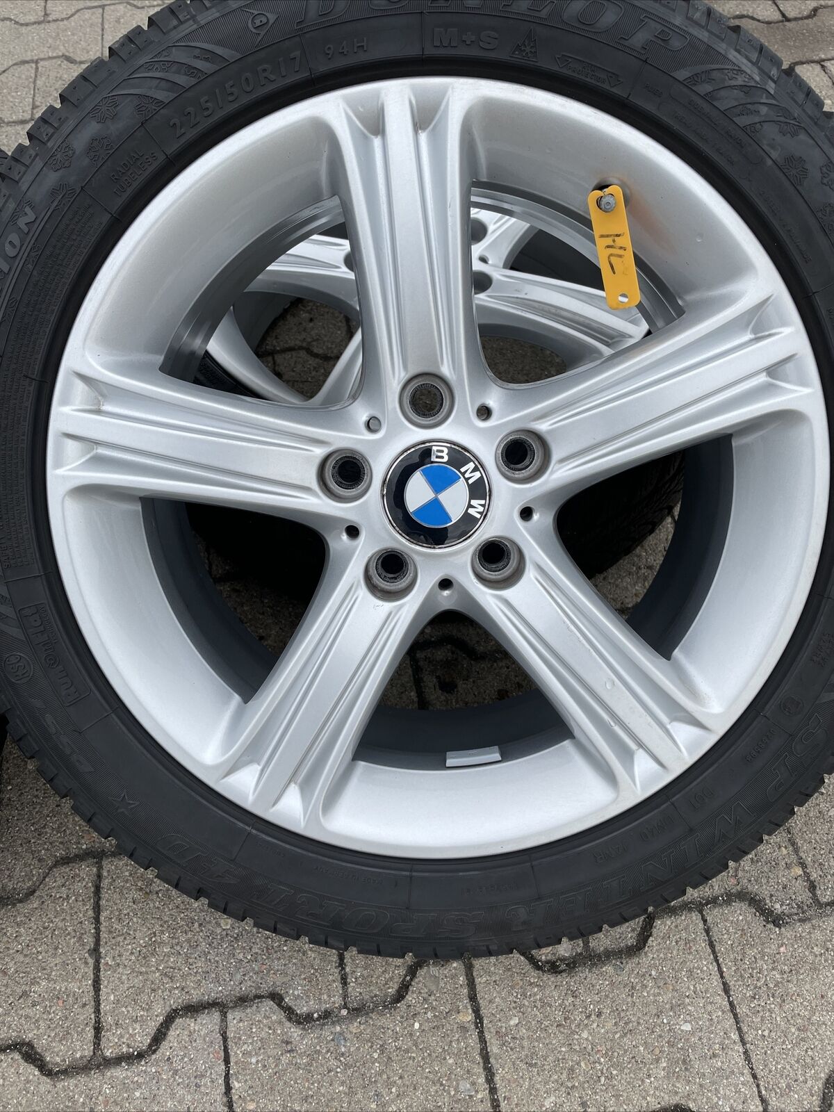 BMW F30 F31 F32 F35 ALUFELGEN WINTERREIFEN Styling 393 m 225 50 R17 94H RSC RDCI