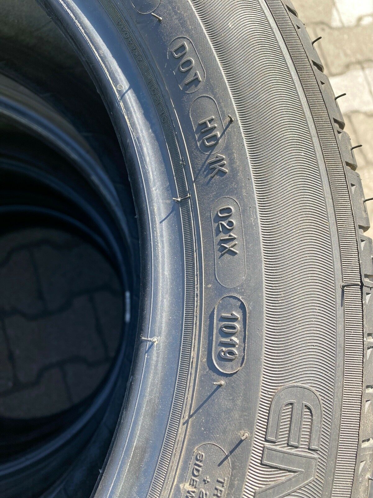 4x NEUWERTIGE BMW MINI MICHELIN ENERGY SAVER Sommerreifen 195 55 R16 87W DOT1019