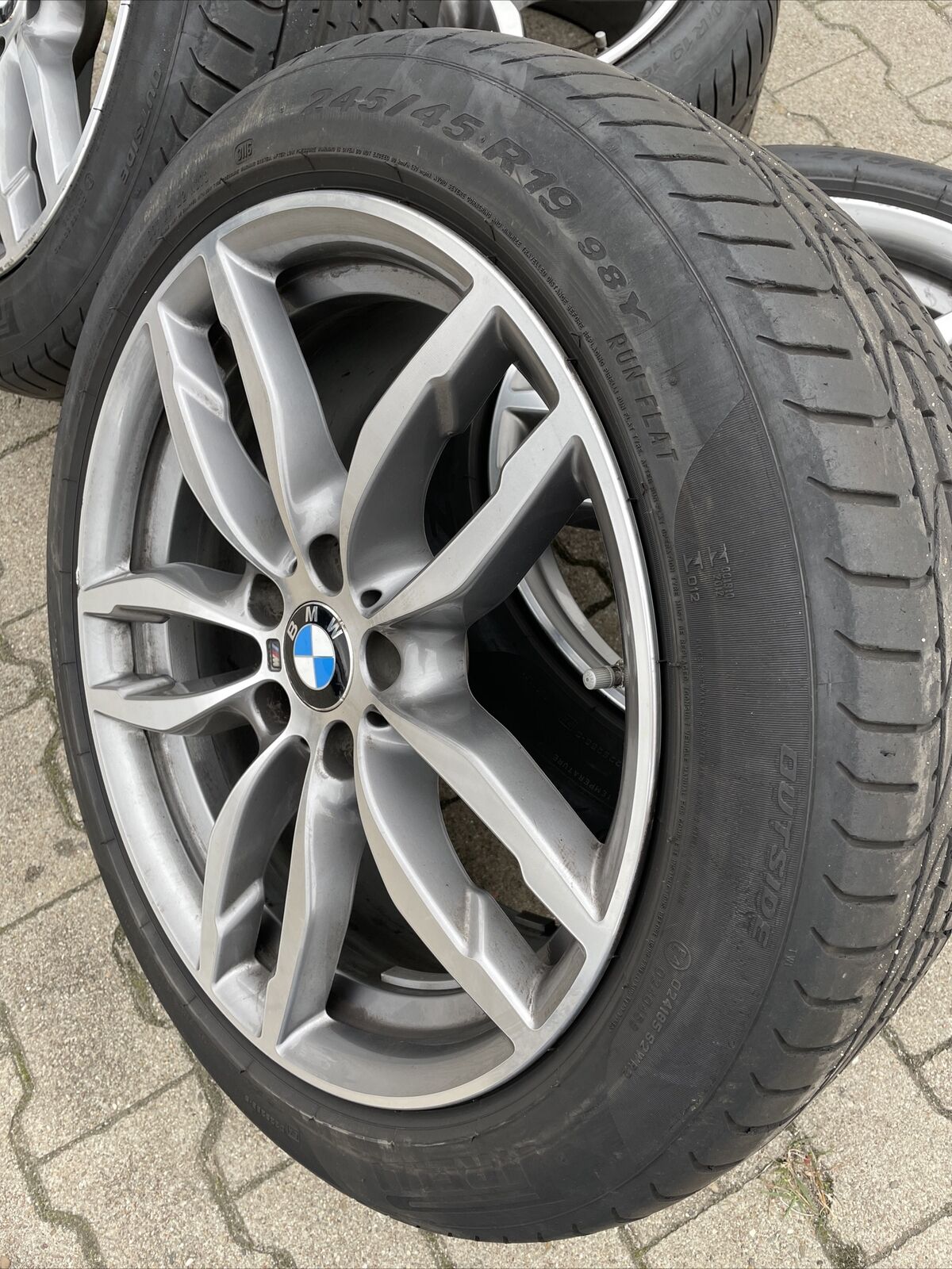 BMW X3 F25 X4 F26 M PAKET M622 ALUFELGEN SOMMERREIFEN 245 & 275 PIRELLI 7849661