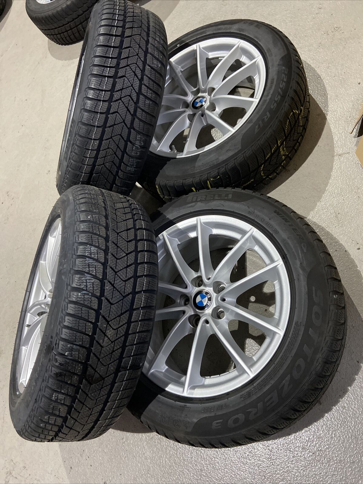 ORIGINAL BMW G30 G31 Styling 618 Alufelgen 6868217 WINTERREIFEN PIRELLI RSC RDCI