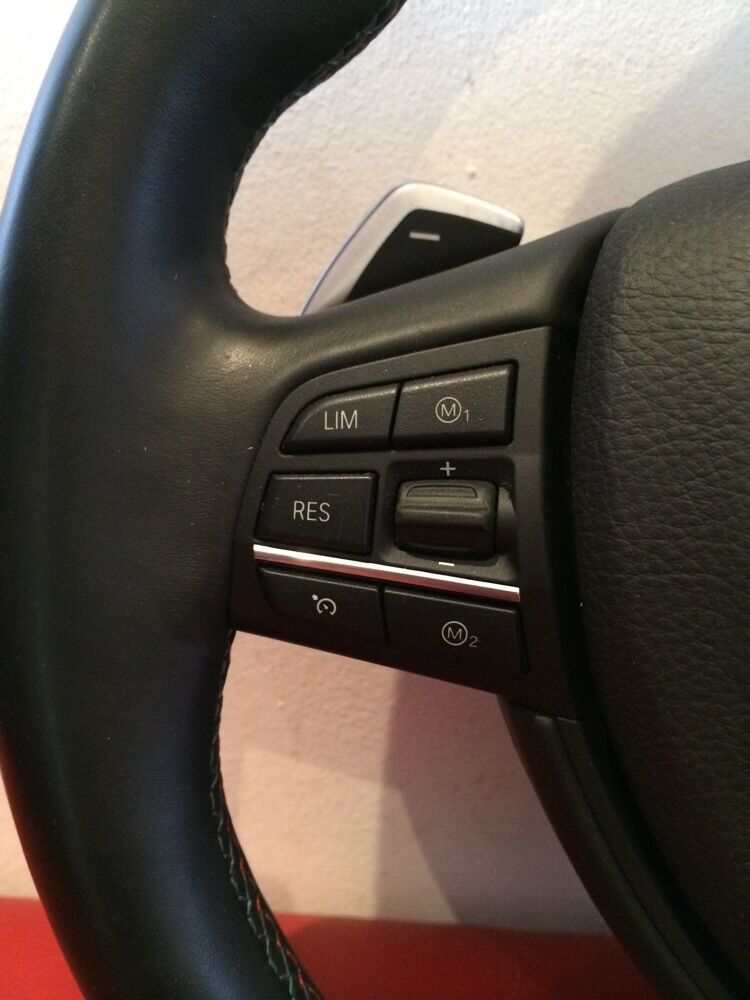 BMW F10 M5 F12 M6 F01 SPORTLENKRAD LENKRADHEIZUNG LEDER LENKRAD BLAU ROTE NÄHTE
