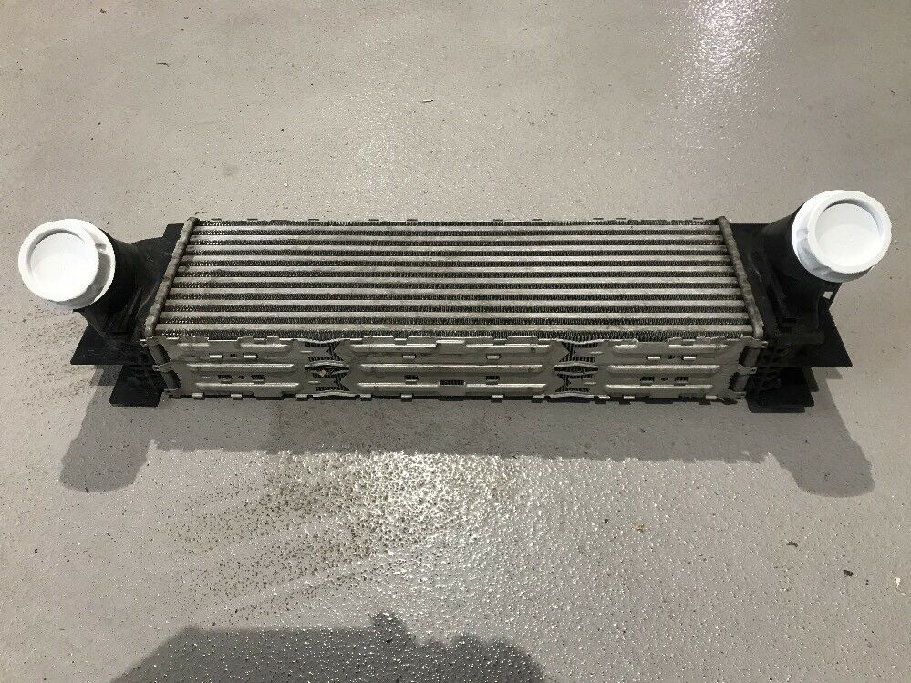 ORIGINAL BMW X3 F25 X4 F26 Ladeluftkühler Kühler 7823570 LLK