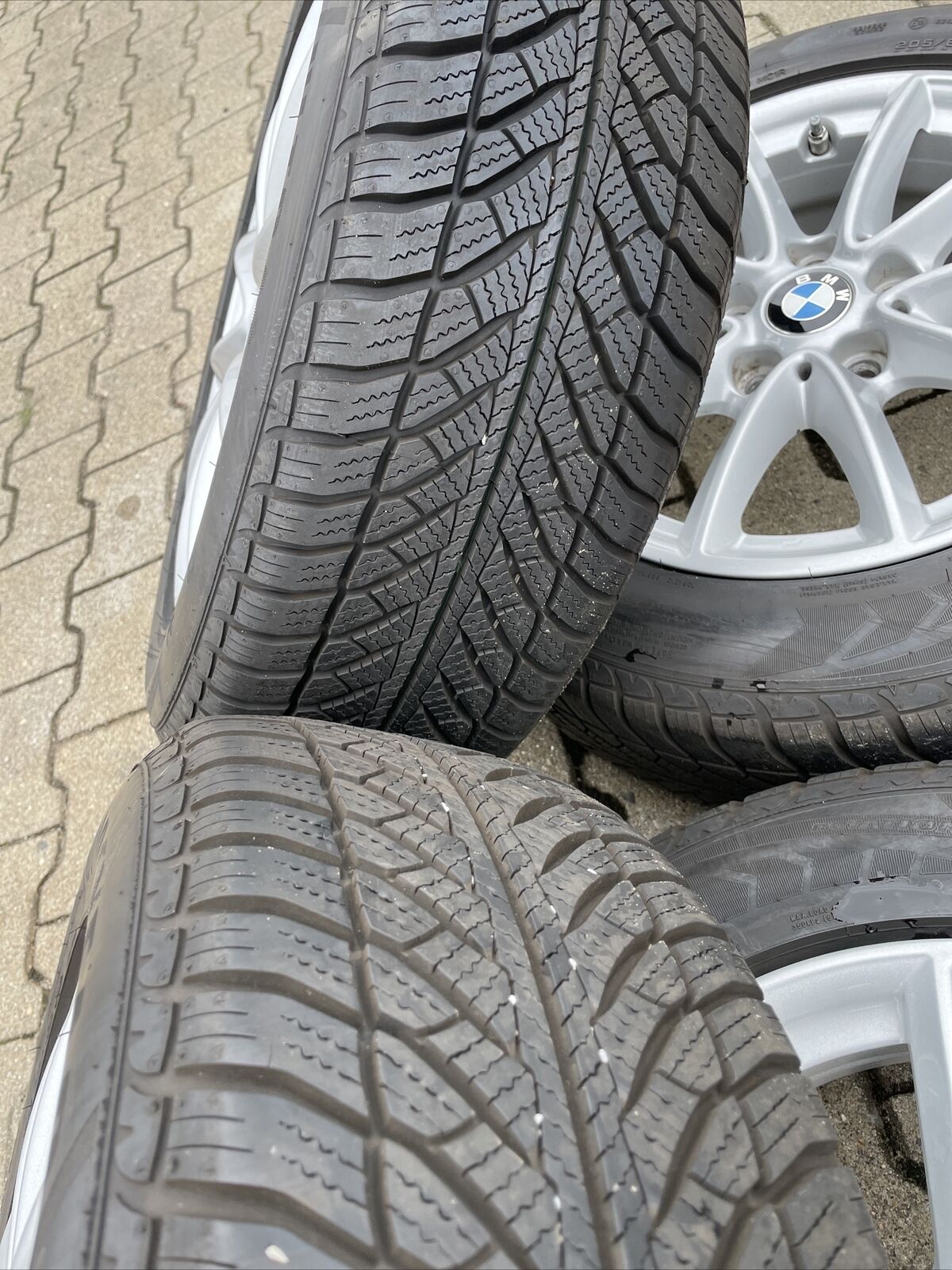 BMW F45 F46 Alufelgen Styling 471 WINTERREIFEN 205 60 R16 92H m RDCI 6855080