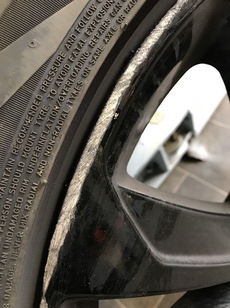 1x BMW X5 F15 ALUFELGE STYLE 461 PIRELLI RUNFLAT 6858527 WINTERREIFEN 275 40 R20