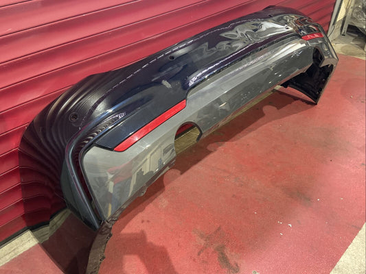 BMW F32 F33 F36 M PAKET Stoßstange mit Diffusor PDC hinten 3x Aufnahme 8054564