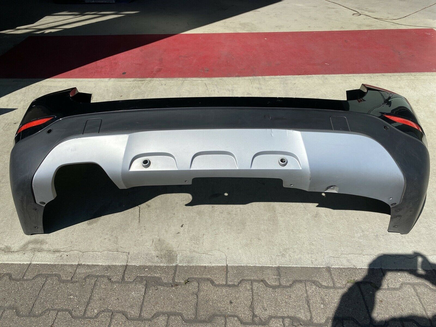 ORIGINAL BMW X1 E84 LCI FACELIFT Stoßstange Hinten PDC Löcher