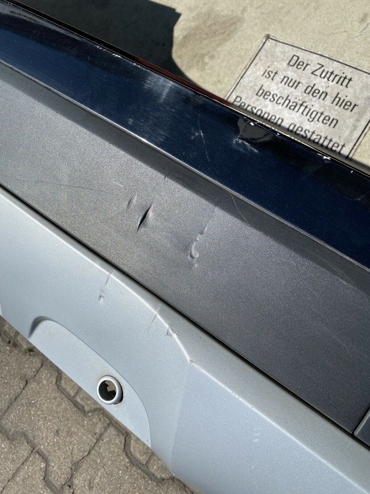 ORIGINAL BMW X1 E84 LCI FACELIFT Stoßstange Hinten PDC Löcher