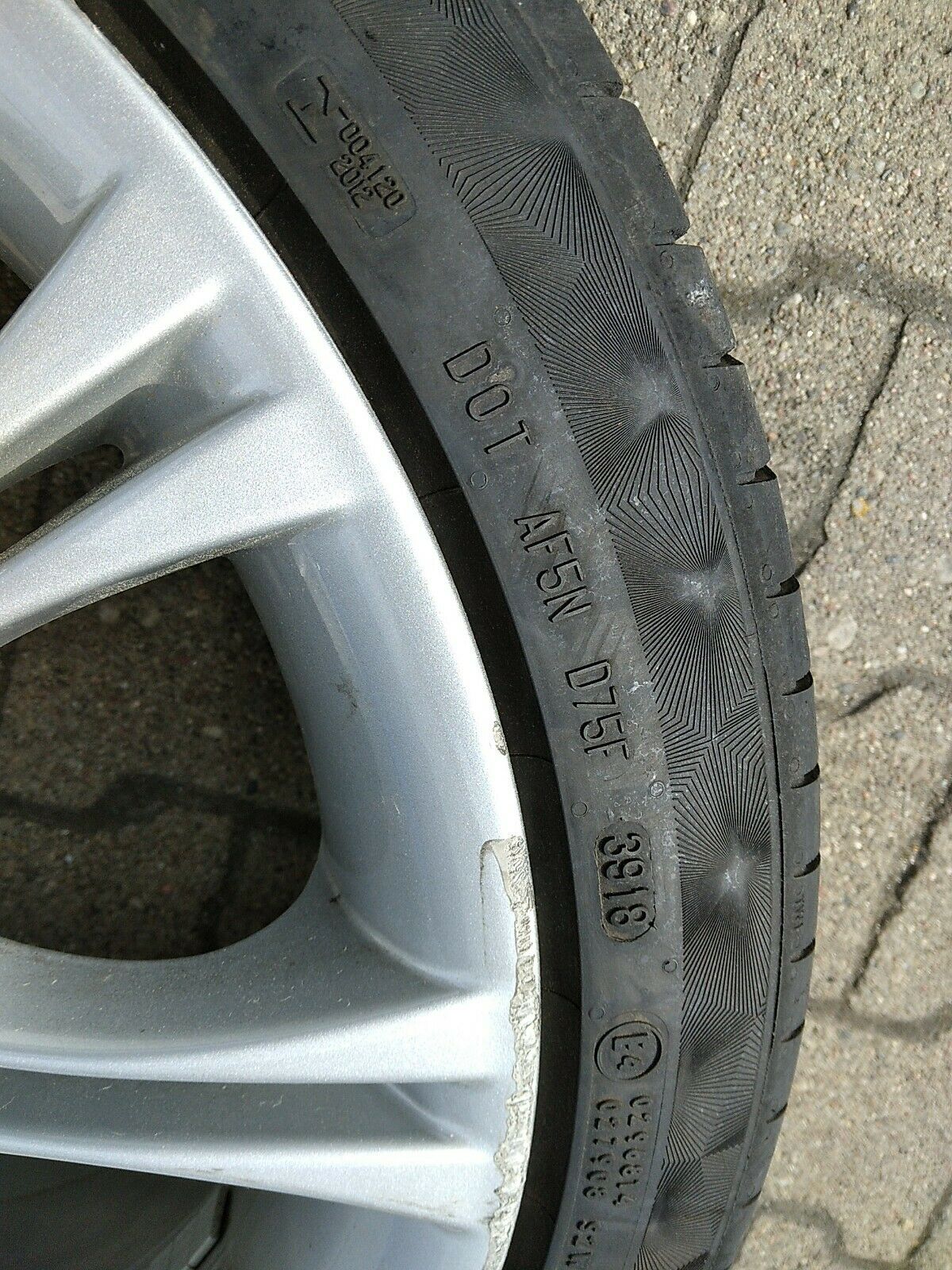 1x BMW Z4 E85 E46 M135 Alufelge 8J 7896470 Sommerreifen Continental 225 40 R18