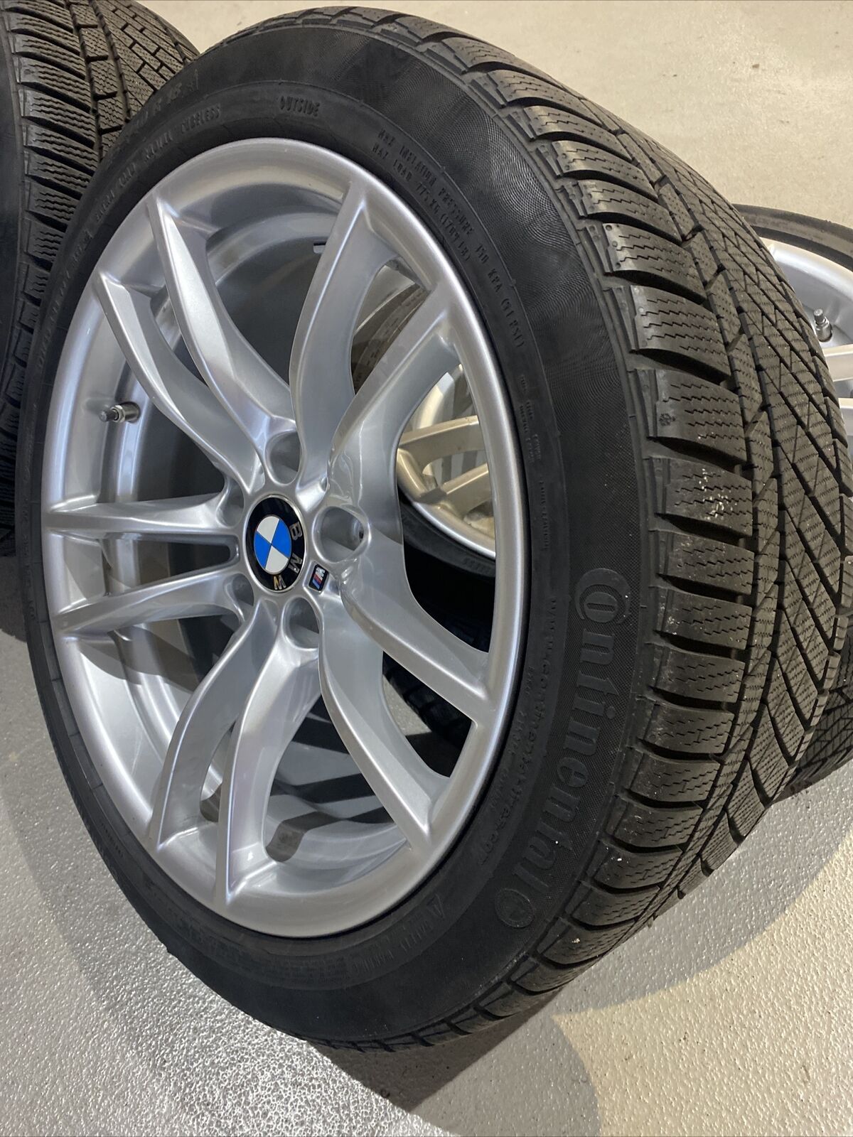 BMW F80 M3 F82 M4 F87 M2 Alufelgen M640 WINTERREIFEN 2284905 CONTINENTAL 2284906